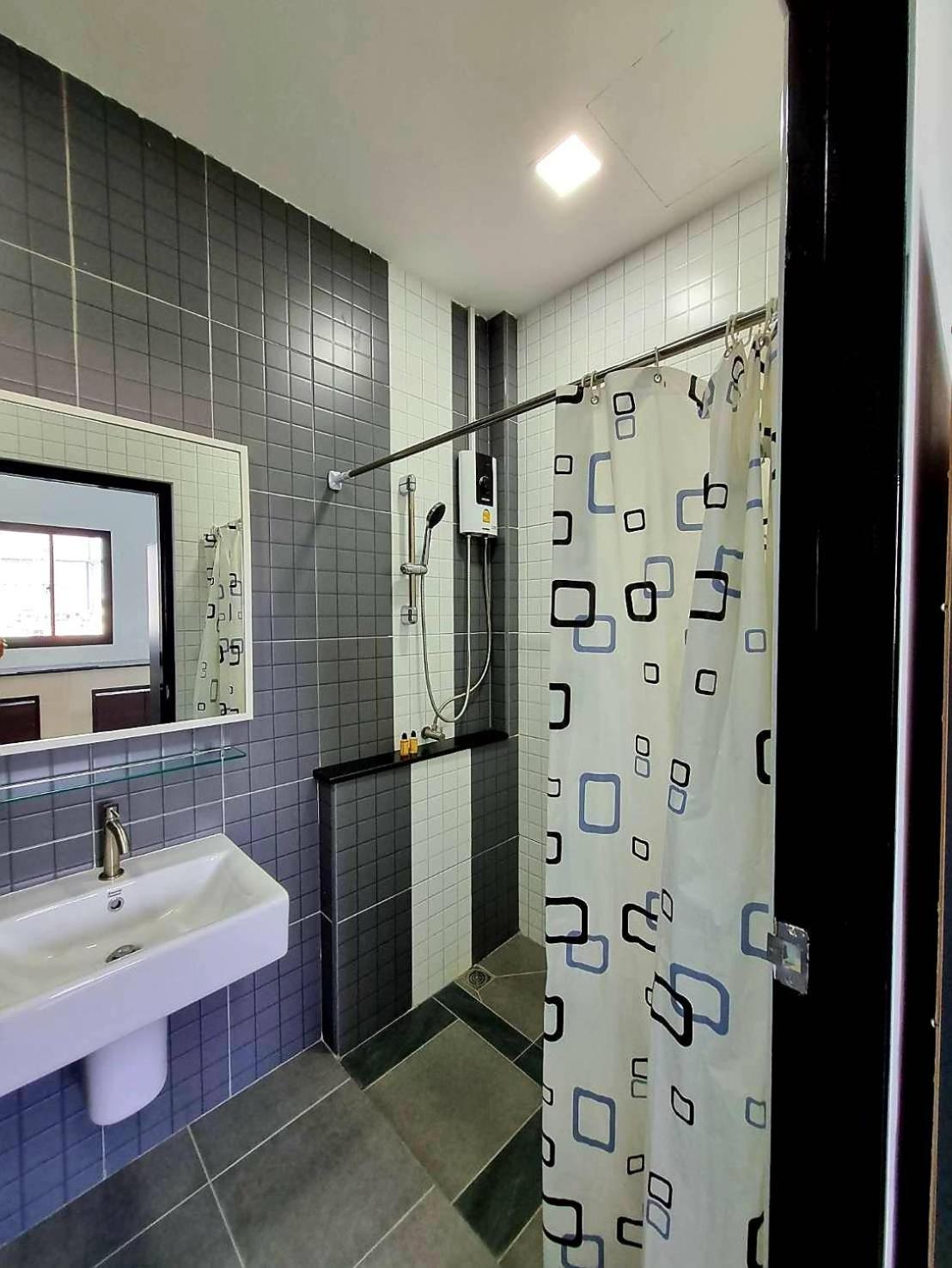Aqua Residences อควา เรสซิเดนซ์ ห้องพักใหม่ให้เช่า ติดรถไฟฟ้าสถานีวุฒากาศ バンコク都 エクステリア 写真